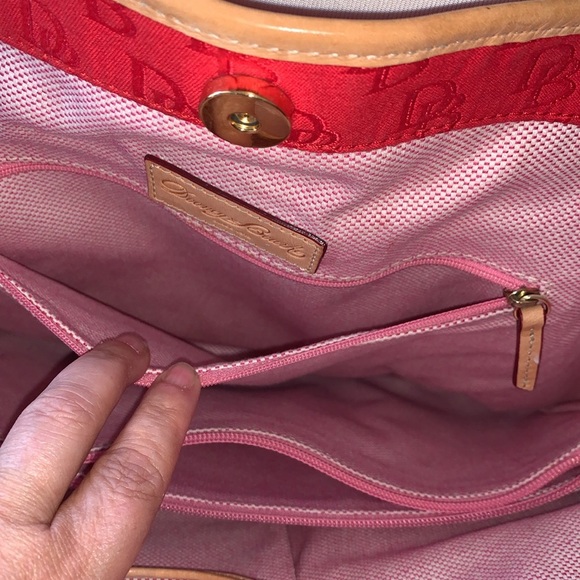 Gently Loved Dooney and Bourke Satchel /Tote - Picture 9 of 13